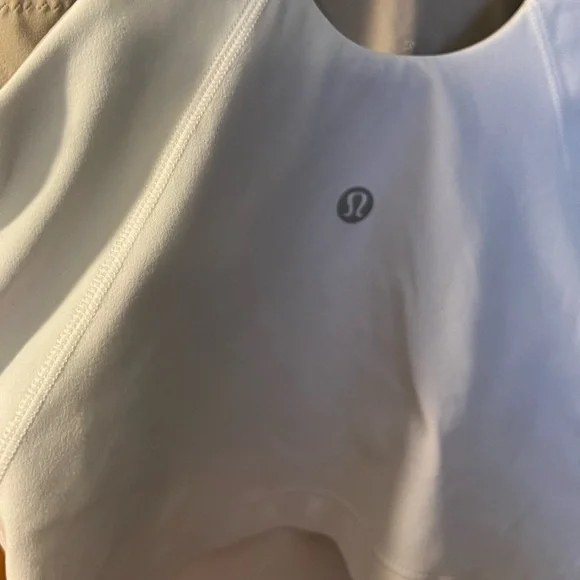 Lululemon Align High Neck tank top in a size 4 - Picture 4 of 8